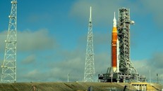 NASA hoàn thành 90% mục tiêu thử nghiệm tên lửa bay lên Mặt trăng