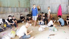 Bắt giữ 40 người bơi qua sông nhập cảnh trái phép vào Việt Nam