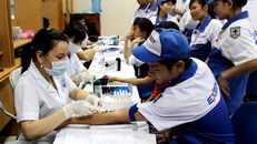 Đề nghị bổ sung công nhân lao động là đối tượng cần quan tâm trong khám, chữa bệnh