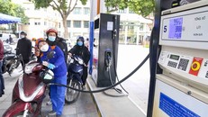 Bộ trưởng Công Thương yêu cầu đảm bảo nguồn cung xăng dầu dịp cuối năm và Tết Nguyên đán.