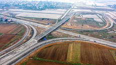 Cao tốc Mai Sơn-Quốc lộ 45 đã thông xe kỹ thuật trước ngày 31/12/2022 theo đúng yêu cầu.