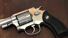 Truy tố kẻ dùng súng quân dụng bắn người tại Bình Thuận