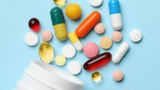 Sớm giải quyết tình trạng thiếu thuốc, vật tư, trang thiết bị y tế