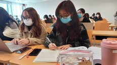 Hoàn trả phần chênh lệch nếu thu học phí cao hơn năm trước 