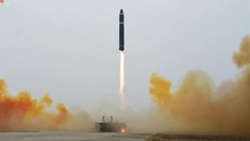 Triều Tiên xác nhận tiến hành diễn tập phản công hạt nhân chiến thuật