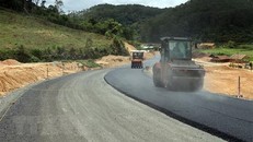 Dự án kết nối giao thông miền núi phía Bắc cần sớm gỡ vướng đất rừng