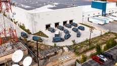 Cuộc đua thu mua điện sạch của các 'ông lớn'