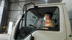 Lực lượng Cảnh sát giao thông được tăng cường hỗ trợ đến các Trung tâm đăng kiểm.