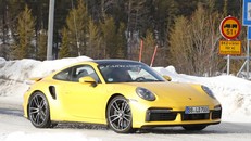 Porsche 911 Turbo S 2021 lộ ảnh thật cả 2 phiên bản Coupe và Convertible