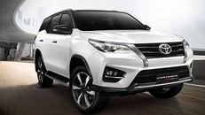 Toyota Fortuner nhân ưu đãi lớn trong tháng 7
