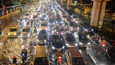 Lưu ý khi bảo dưỡng, chăm sóc ô tô mùa mưa