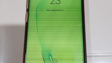 Galaxy Note 10 vừa hết bảo hành đã bị lỗi ám xanh màn hình 