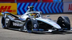 Mercedes rút khỏi giải đua Formula E, tập trung đầu tư xe điện thương mại