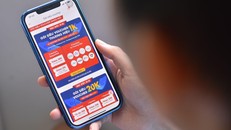 Người dùng háo hức với các ưu đãi giảm sâu đến 50% trong ngày sale số đôi 10.10