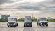 Ford Transit giới thiệu 3 phiên bản mới, có sẵn gói độ Limousine chính hãng