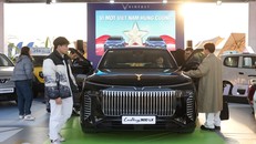 VinFast giới thiệu hệ sinh thái giao thông xanh toàn diện tại Vietnam Mobility Show 2025