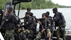 Chìm tàu quân đội ở Cameroon, hơn 30 binh sĩ mất tích 