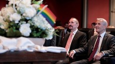 Cặp vợ chồng đồng tính đầu tiên kết hôn hợp pháp tại Đức