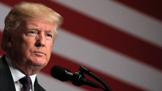 Những khoảnh khắc quan trọng của Tổng thống Trump sau 1 năm nắm quyền