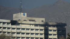 Vụ tấn công khách sạn Kabul: Số người thiệt mạng đã tăng lên ít nhất 22 người