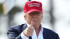 Thành phố New York có thể từ chối phục vụ những người đội mũ MAGA