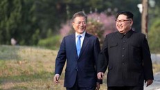 Kim Jong-un xây dựng hình ảnh bằng những nụ cười