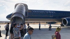 Lời kể của hành khách trên máy bay hạ cánh nhầm đường băng