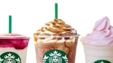 Starbucks sẽ cấm ống hút nhựa ở tất cả các cửa hàng trước năm 2020