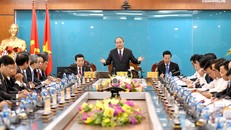Thủ tướng: Đổi mới tư duy quản trị sẽ thúc đẩy công nghệ phát triển