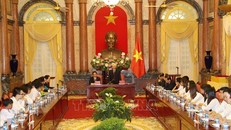 Tổng Bí thư, Chủ tịch nước Nguyễn Phú Trọng gặp mặt học sinh, sinh viên tiêu biểu, xuất sắc