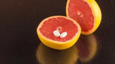 Hậu quả nghiêm trọng khi kết hợp những loại đồ ăn, thức uống này với nhau