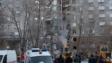 Nổ toà chung cư tại Nga: Vẫn còn hàng chục người mắc kẹt trong đống đổ nát