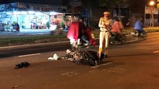 Cảnh sát giao thông có mặt tại hiện trường, Ảnh: PLO