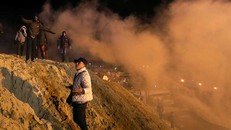 Cảnh sát biên giới Mỹ bắn đạn hơi cay vào đám đông người di cư