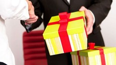 Thanh Hóa nghiêm cấm dùng ngân sách làm quà tặng, chúc Tết lãnh đạo