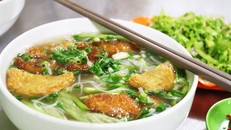 CNN đề xuất 5 món ăn ông Trump nên thử khi tới Hà Nội