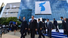 Triều Tiên bất ngờ quay lại văn phòng liên lạc hai miền