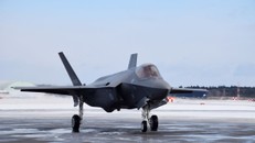 Nhật Bản: Tìm thấy mảnh vỡ chiếc máy bay F-35 gặp nạn