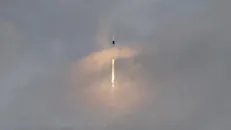 Một tên lửa đẩy của SpaceX mang theo tàu vũ trụ Dragon chở phi hành đoàn tham gia sứ mệnh Axiom Mission 3 rời bệ phóng tại Trung tâm Vũ trụ Kennedy ở Cape Canaveral, Florida, Mỹ, ngày 18/1/2024. Ảnh: AFP/TTXVN.