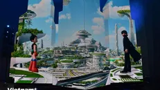 Neo Astro Boy và Black Jack, hai nhân vật đóng vai trò hướng dẫn viên giới thiệu triển lãm của Pasona Group tại EXPO 2025. Ảnh: Vietnam+