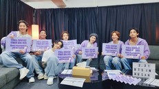 Đội hình đầy đủ 7 thành viên của BTS.