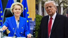 Chủ tịch Ủy ban châu Âu (EC) Ursula von der Leyen và Tổng thống Mỹ Donald Trump. Nguồn: AP
