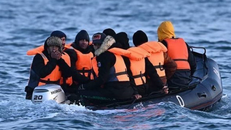 Người di cư vượt eo biển Manche để tới Anh.