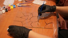 Tranh kiếng Nam Bộ dưới góc nhìn mới của người trẻ