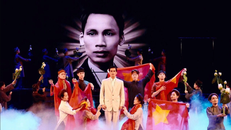 Cảnh trong vở "Nợ nước non" - chuyển thể từ tập 1 bộ tiểu thuyết “Nước non vạn dặm” của PGS.TS nhà văn Nguyễn Thế Kỷ.