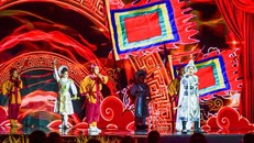 Giới thiệu nghệ thuật truyền thống Việt Nam với bạn bè quốc tế trong Chương trình "Đêm Việt Nam"