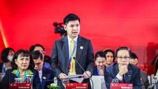 Ông Đỗ Vinh Quang nêu nhóm đề xuất tại Phiên đối thoại cấp cao Diễn đàn Kinh tế tư nhân Việt Nam 2025.