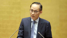 Đồng chí Lê Hoài Trung, Bí thư Trung ương Đảng, Quyền Bộ trưởng Bộ Ngoại giao trình bày chuyên đề “Nội dung trọng tâm, cốt lõi của Nghị quyết số 59-NQ/TW, ngày 24/01/2025 của Bộ Chính trị về hội nhập quốc tế trong tình hình mới và Chương trình hành động thực hiện Nghị quyết số 59-NQ/TW”