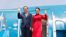 Chủ tịch Quốc hội Trần Thanh Mẫn và Phu nhân rời Hà Nội, lên đường tham dự AIPA-46 và thăm chính thức Malaysia. 