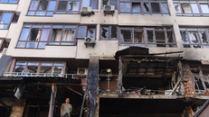 Một toà nhà bị hư hỏng sau vụ không kích của Nga xuống quận Shevchenkivskyi ở Thủ đô Kiev (Ukraine) ngày 21/7/2025